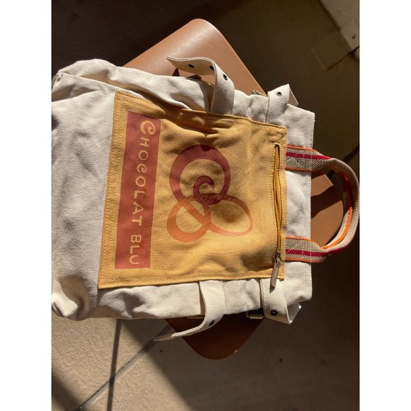 NWT Chocolat Blu Black Vinyl Trim White Leather Handbag One Size - Picture 6 of 9